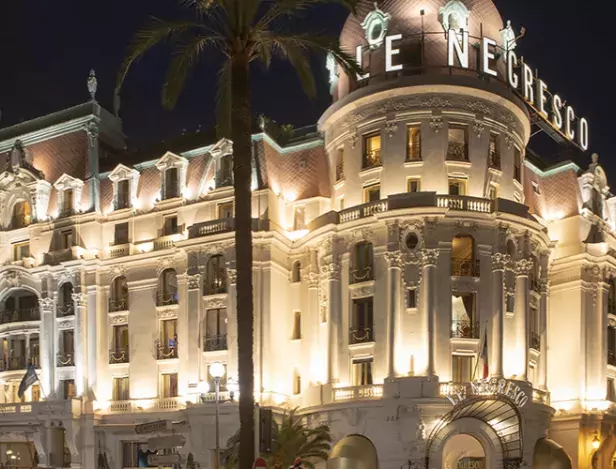 Negresco-by-night-1116x500-0